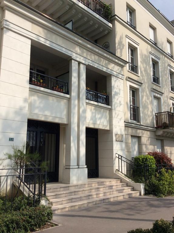 סאריס Julie'S Apartment Disneyland מראה חיצוני תמונה