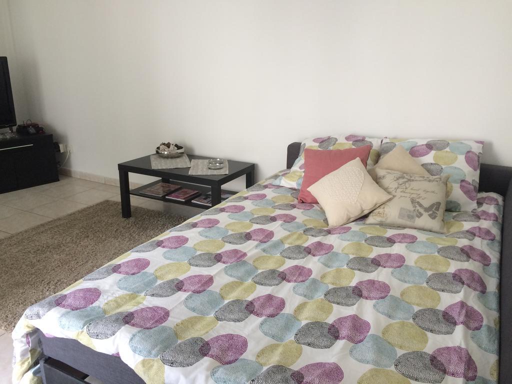 סאריס Julie'S Apartment Disneyland מראה חיצוני תמונה
