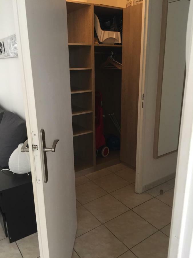 סאריס Julie'S Apartment Disneyland מראה חיצוני תמונה